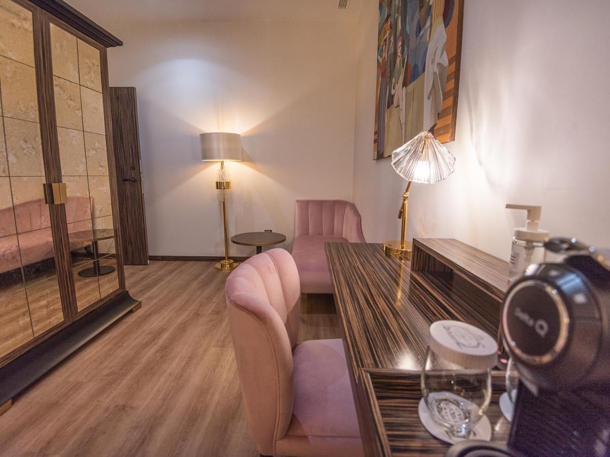 Republica Boutique Hotel 5*
