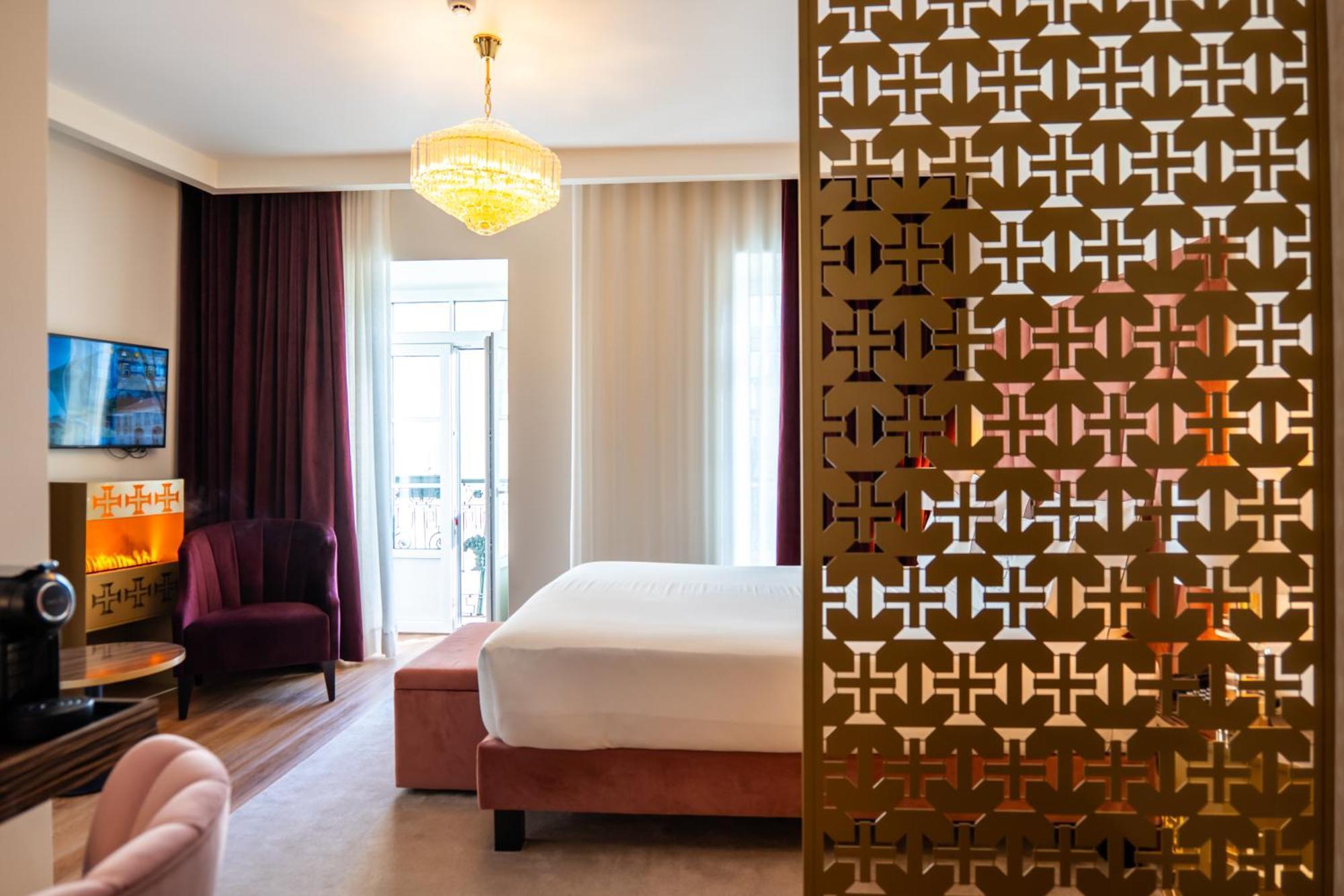 Republica Boutique Hotel 5*